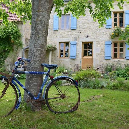 Le Vieux Velo Chaptuzat Exterior foto