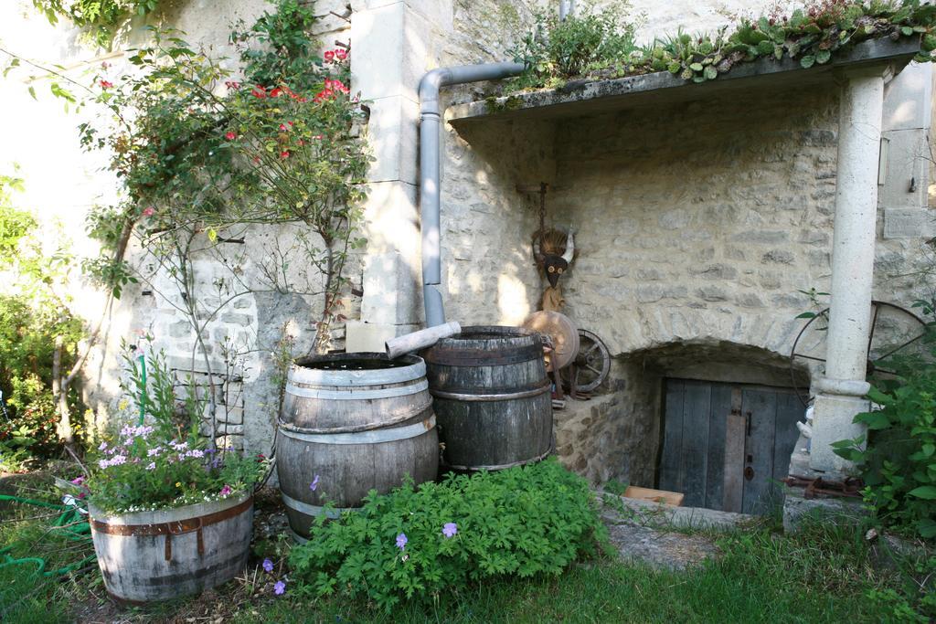 Le Vieux Velo Chaptuzat Exterior foto