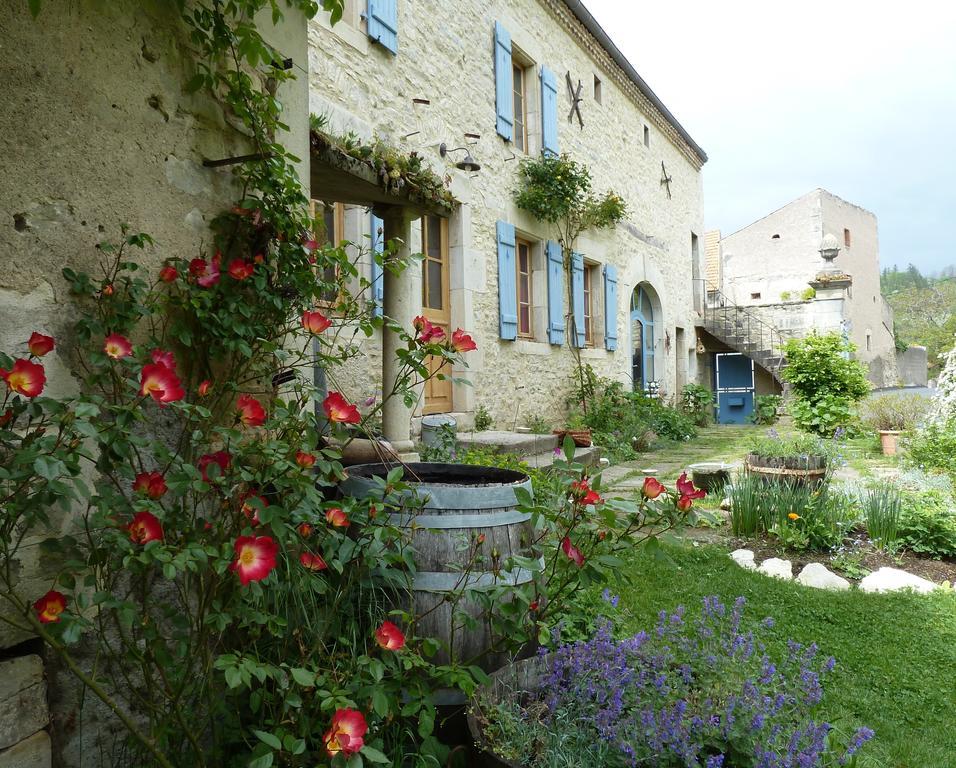 Le Vieux Velo Chaptuzat Exterior foto
