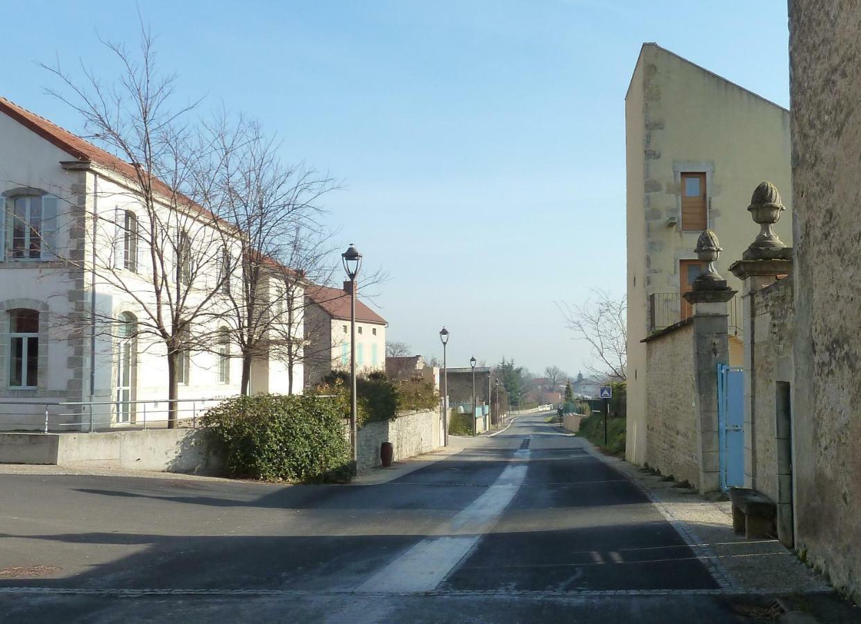 Le Vieux Velo Chaptuzat Exterior foto
